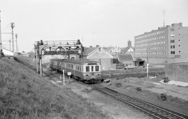 RB-0147 - 4408 + 4401 - 1976.05.28 - Lokeren - Roger BASTAENS.jpg